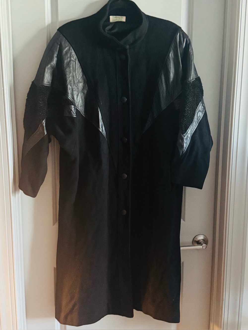 Black Mixed-Material Long Coat - Unbranded size Large